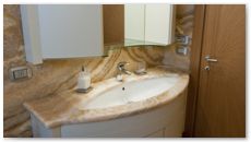 Arredamento: bagno curvo