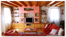 Arredamento in legno: sala in abete